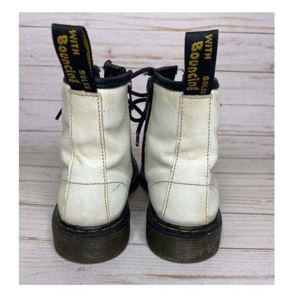 Dr. Martens White Classic Combat Boots Big Kids Sz 3 - Picture 5 of 12